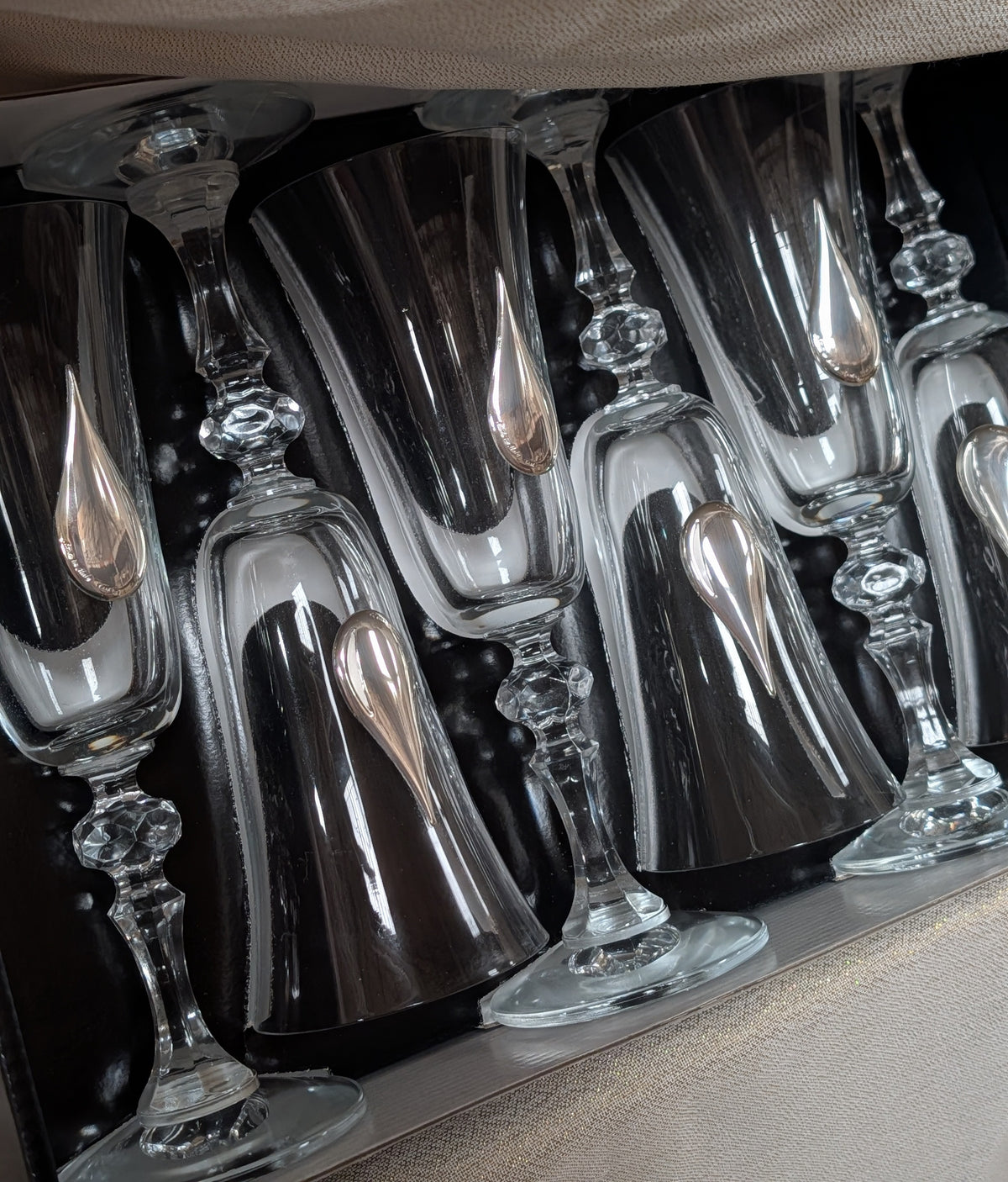 Champagne Glass set of 6 with Teardrop Design