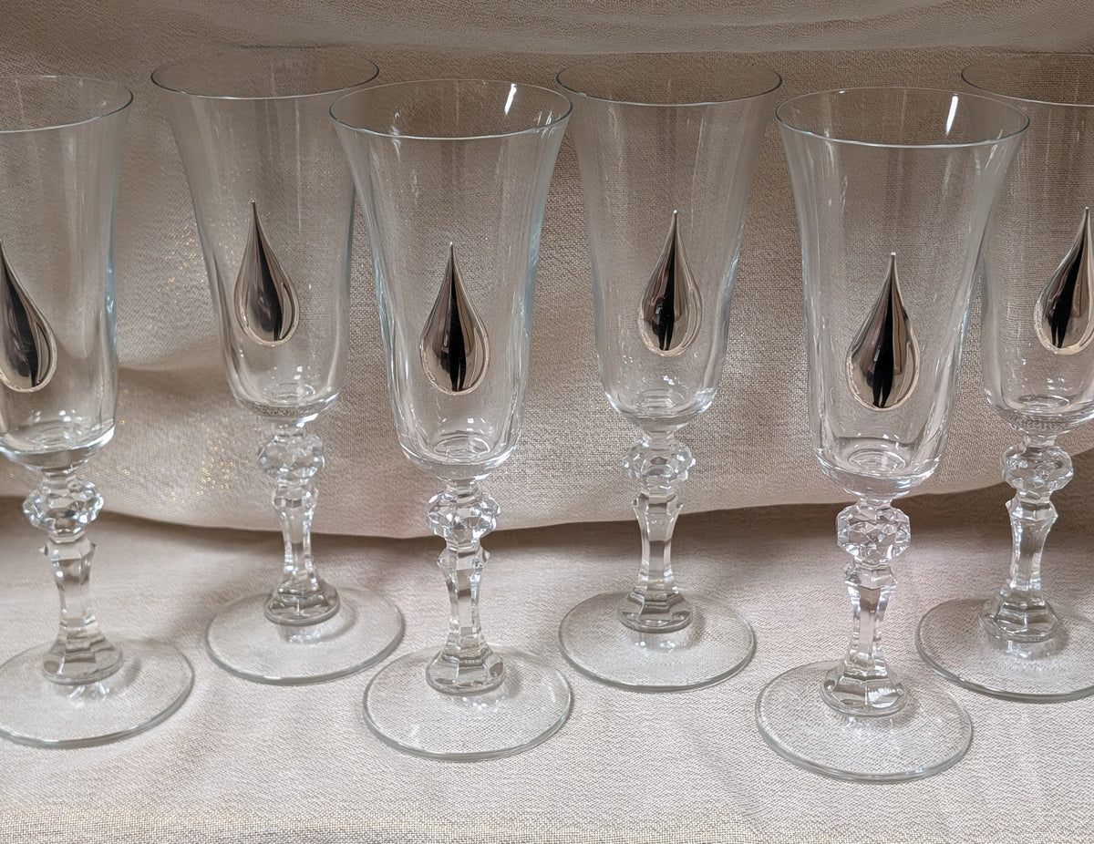Champagne Glass set of 6 with Teardrop Design